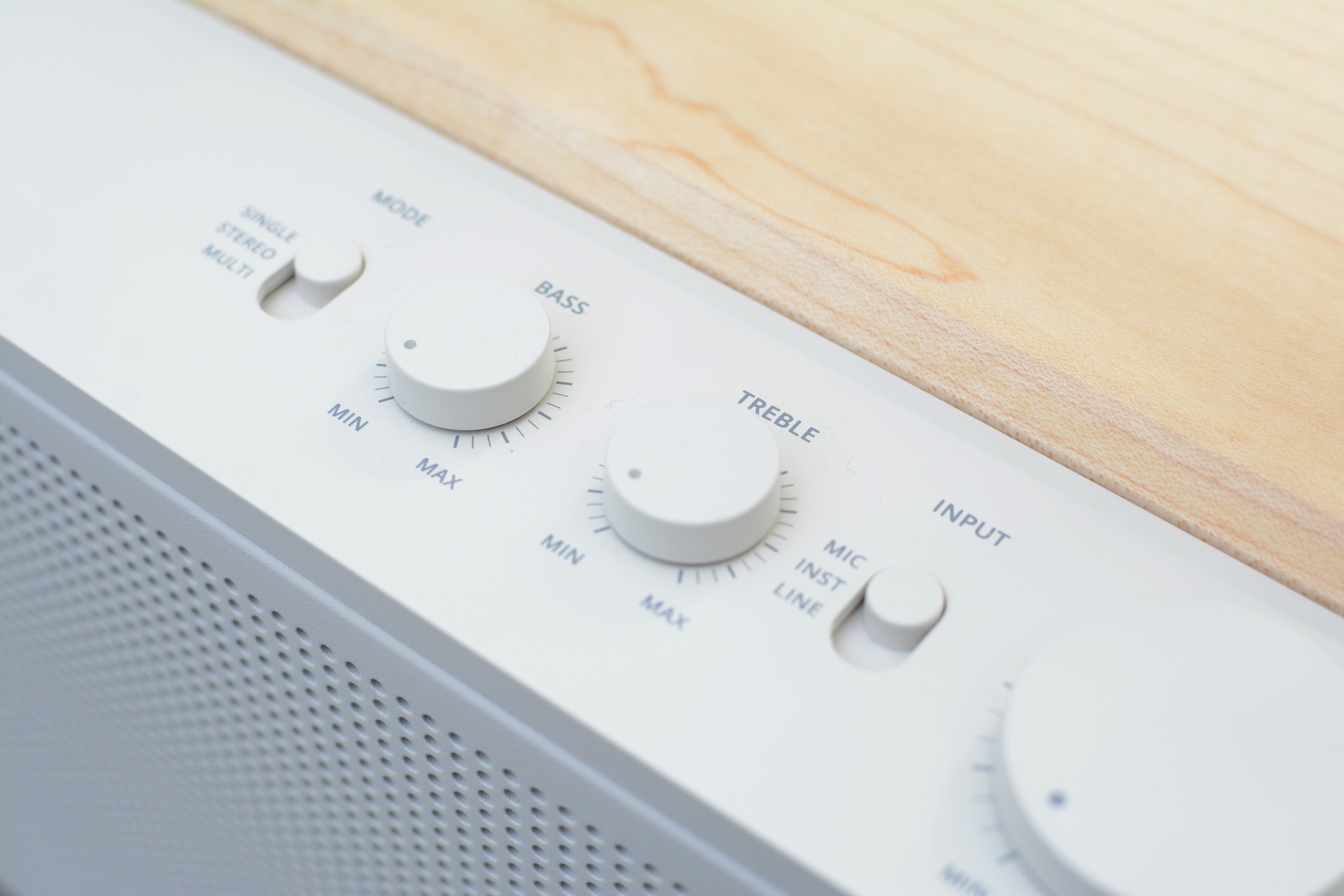 Some of the Elie 12's controls