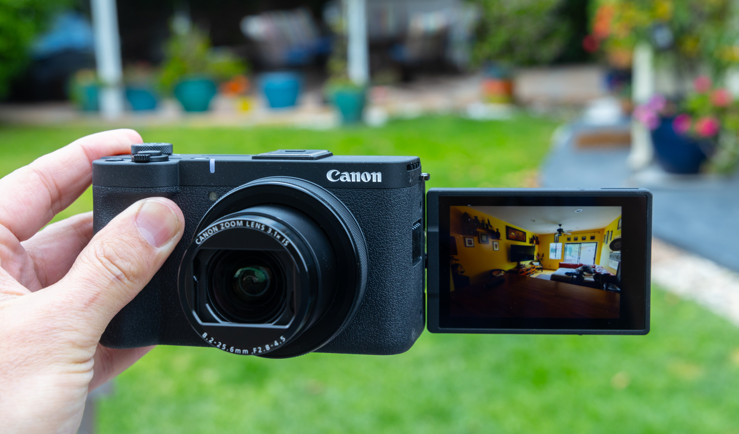 Canon Powershot V1 review: A feature-rich compact camera with outstanding video quality