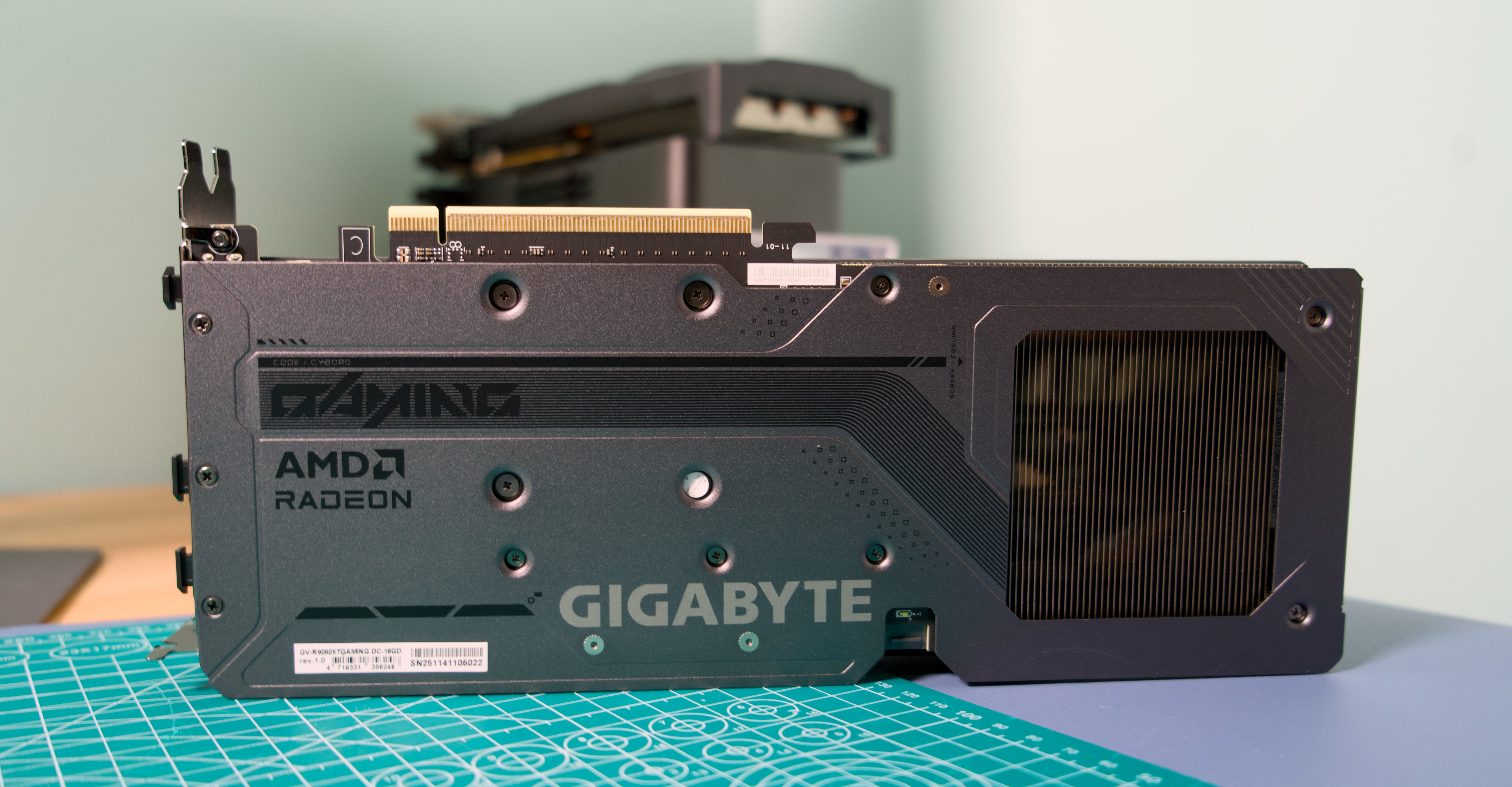 AMD Radeon RX 9060 XT