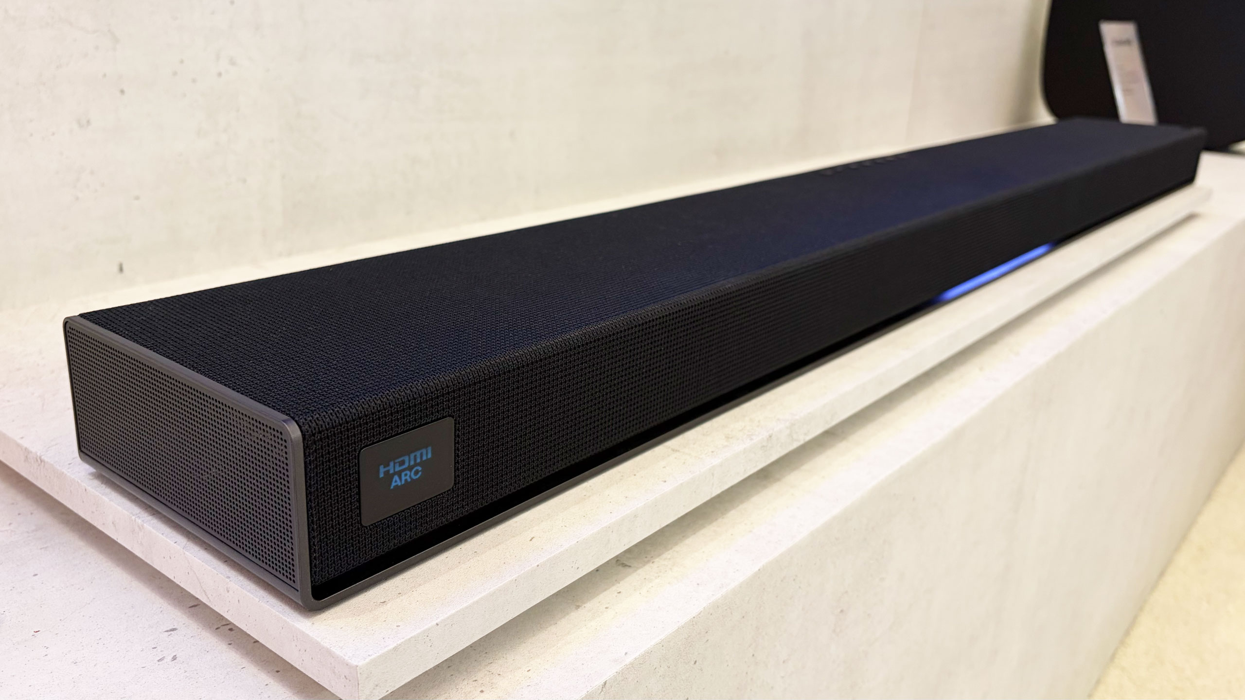 LG Sound Suite H7 soundbar