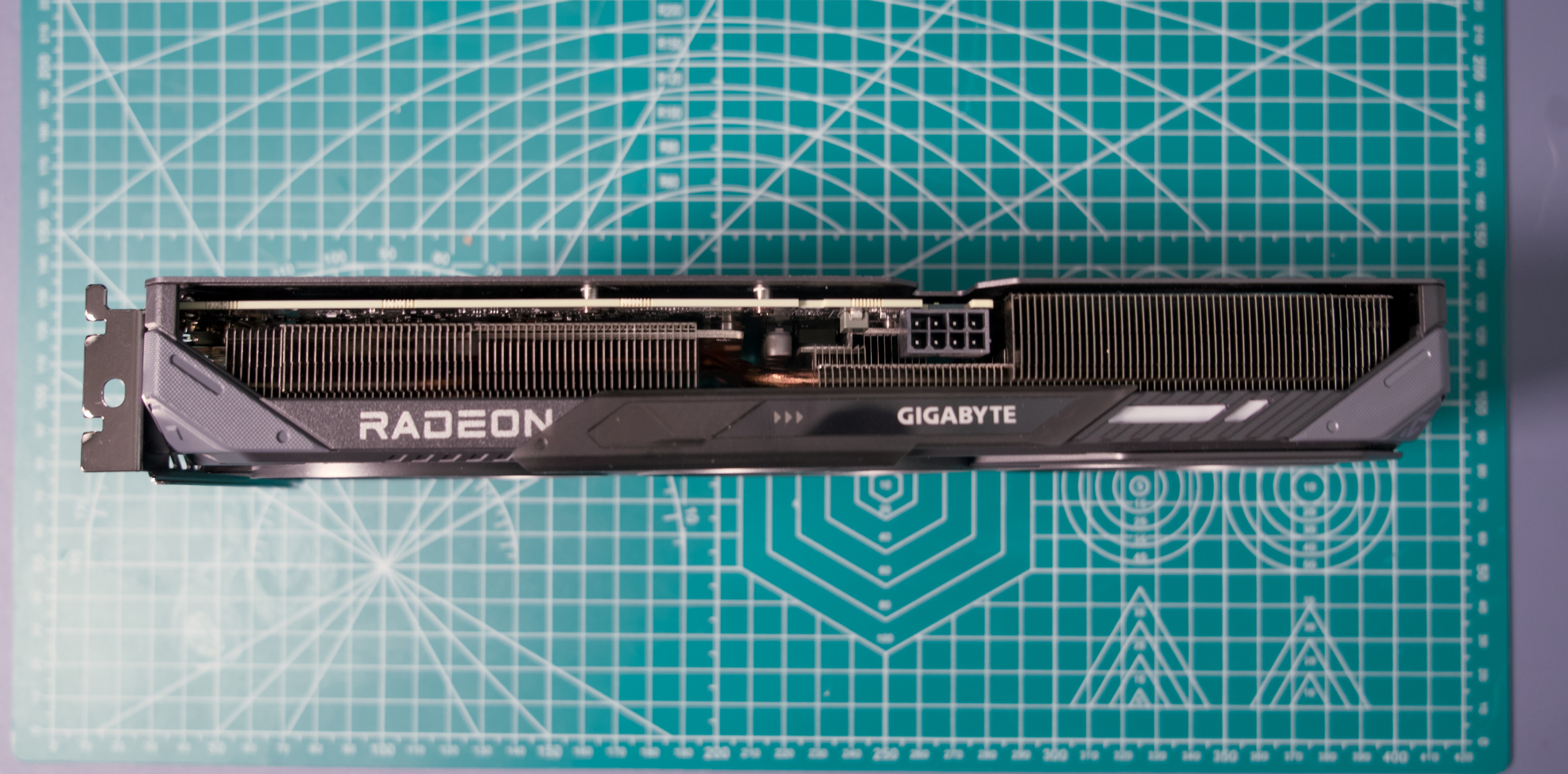 AMD Radeon RX 9060 XT