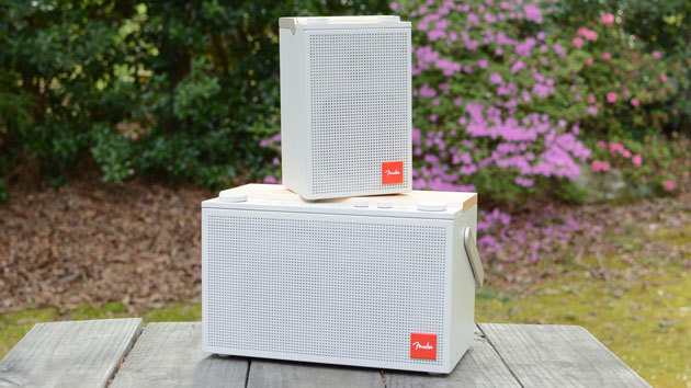 Image of the Fender Elle speakers