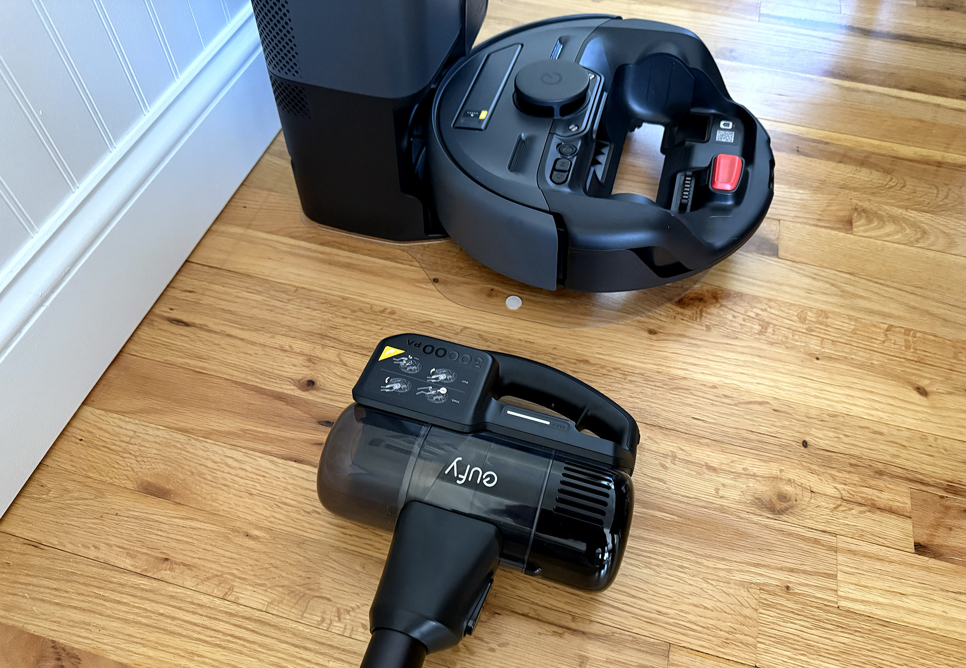 Anker Eufy E20 3-in-1 robot vacuum
