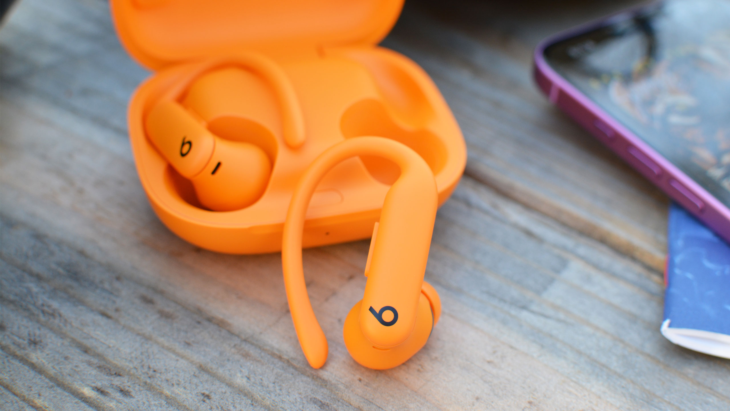 The hooks are now more comfortable, more flexible and more durable. 