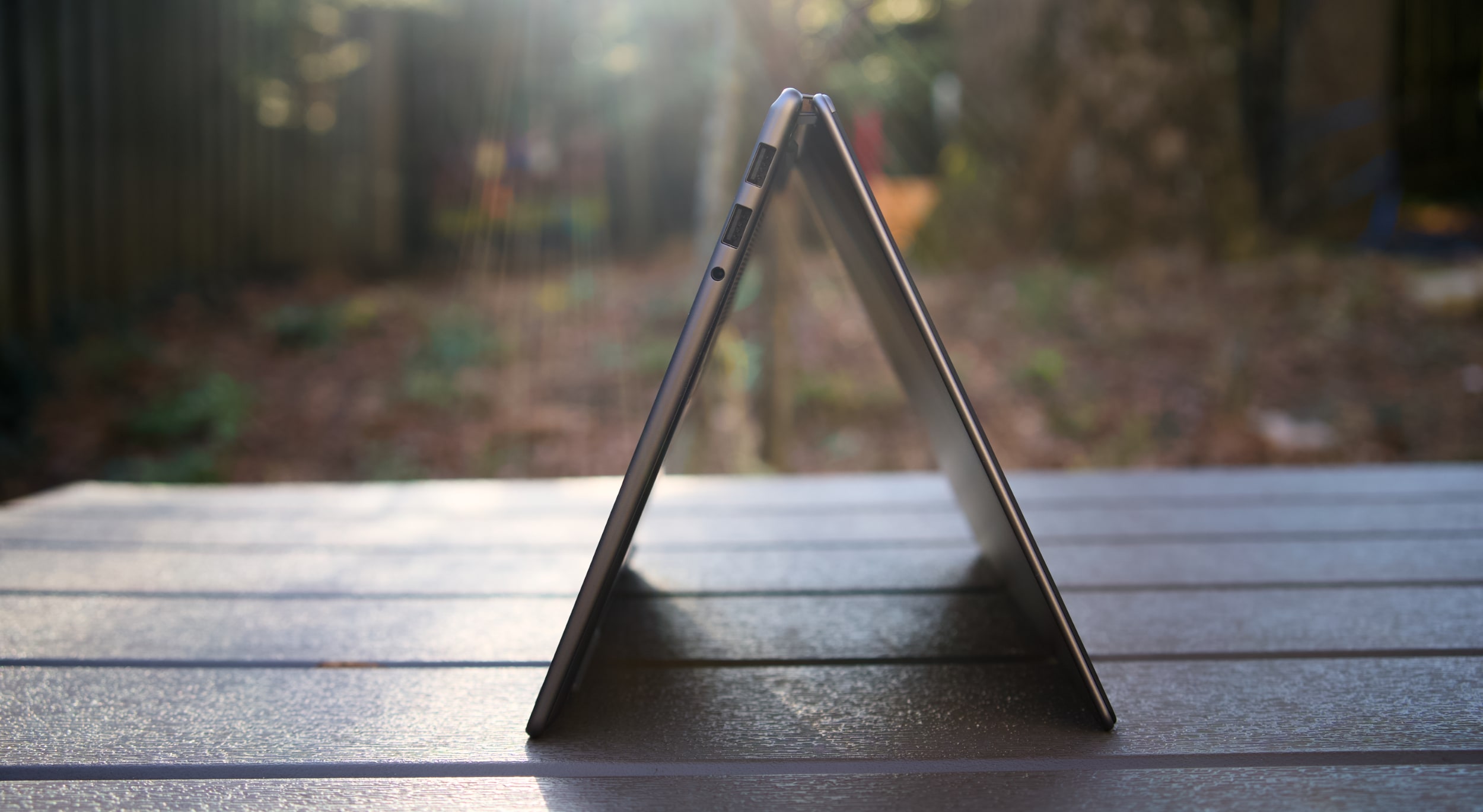 MSI Prestige 14 Flip AI+ in tent mode